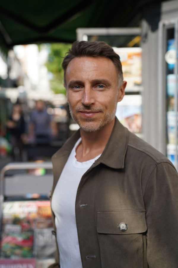 Timo nach seiner Haartransplantation bei O.C. Hairclinic, Foto-Session